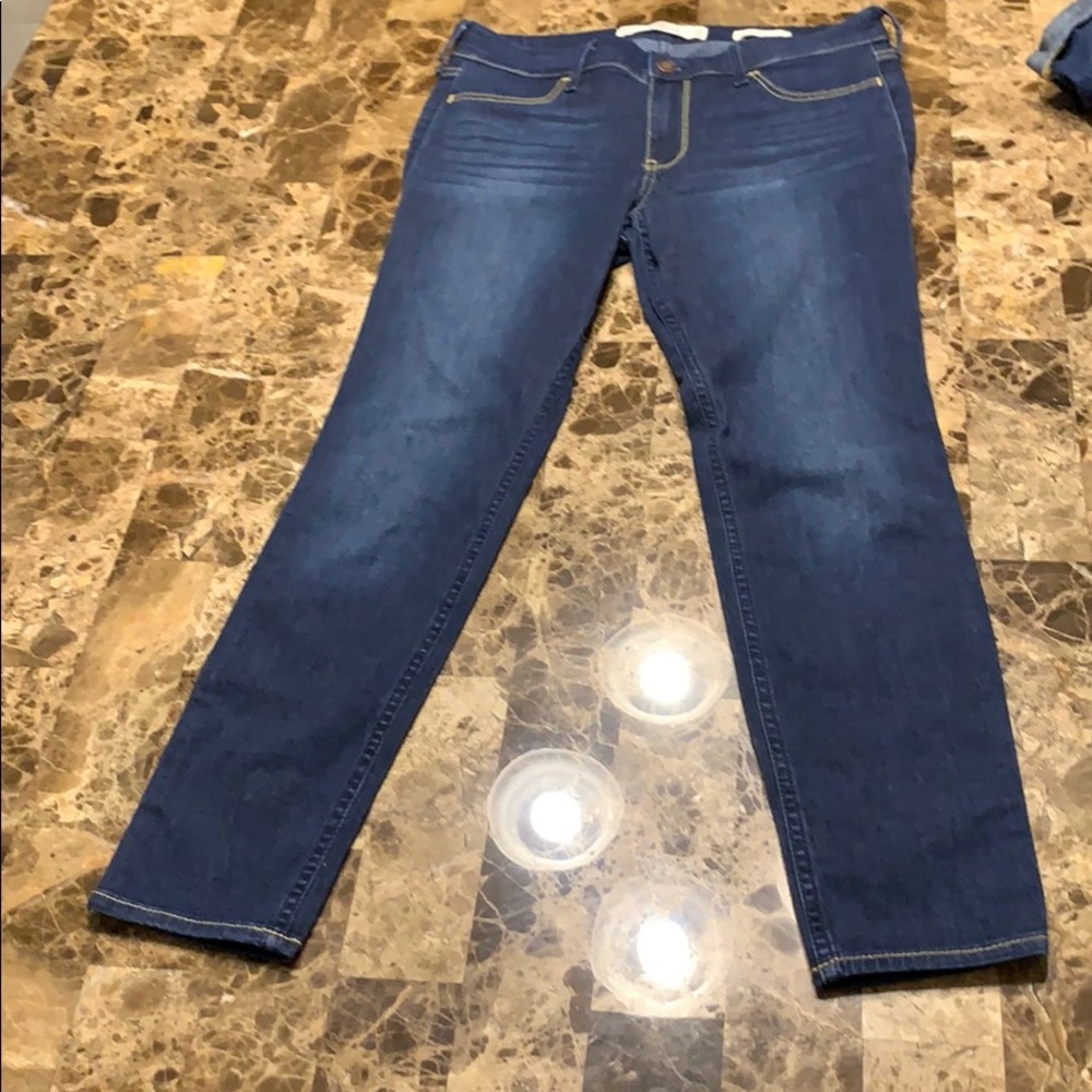 Hollister  Low Rise Jeans 28 waist & 26 length